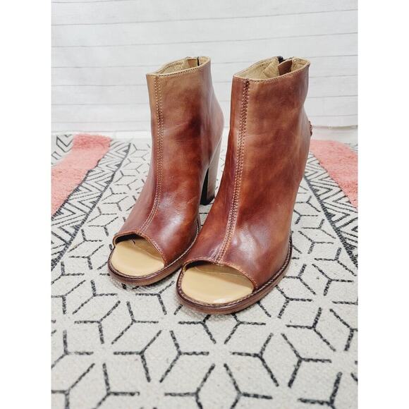 BED|STU Shoes - Bed Stu Onset Bootie in Brown, sz 10